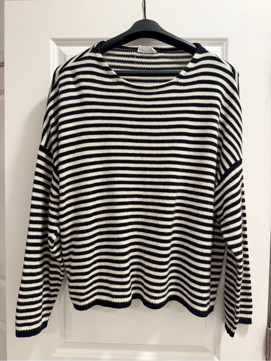 Carly Jean Los Angeles Sweaters - Carly Jean Los Angeles Black and White Striped Crewneck Sweater